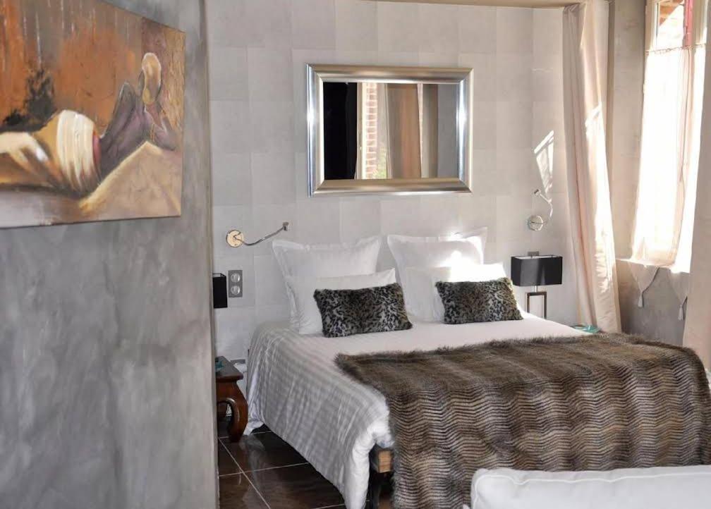 Hotel - Restaurant Le Moulin De Villiers Nouan-le-Fuzelier Bagian luar foto