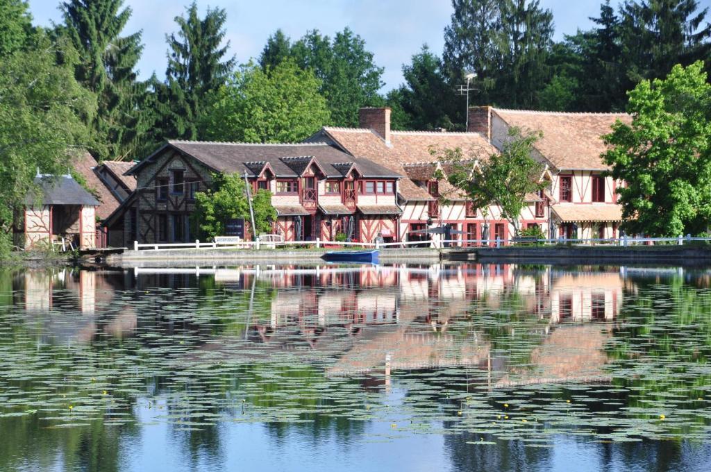 Hotel - Restaurant Le Moulin De Villiers Nouan-le-Fuzelier Bagian luar foto