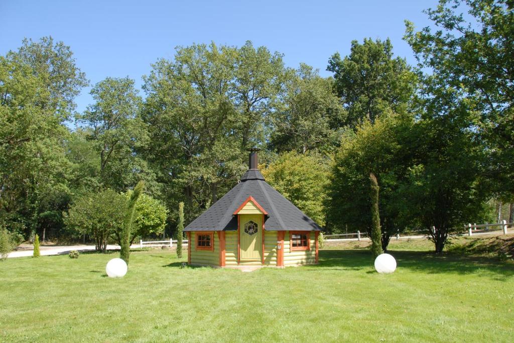 Hotel - Restaurant Le Moulin De Villiers Nouan-le-Fuzelier Bagian luar foto