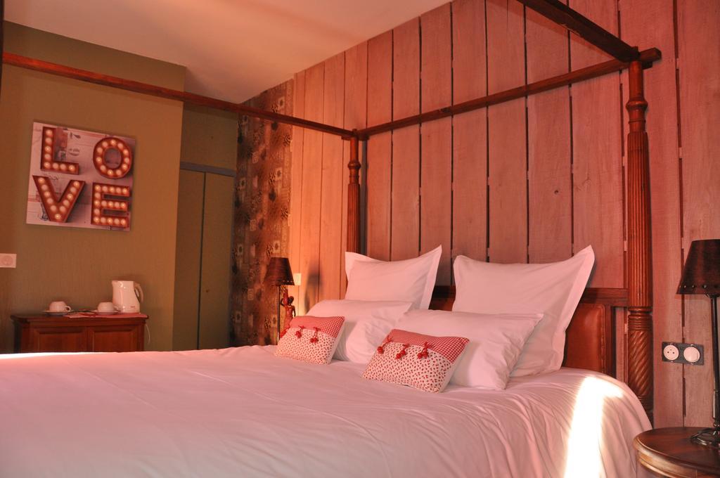 Hotel - Restaurant Le Moulin De Villiers Nouan-le-Fuzelier Bagian luar foto