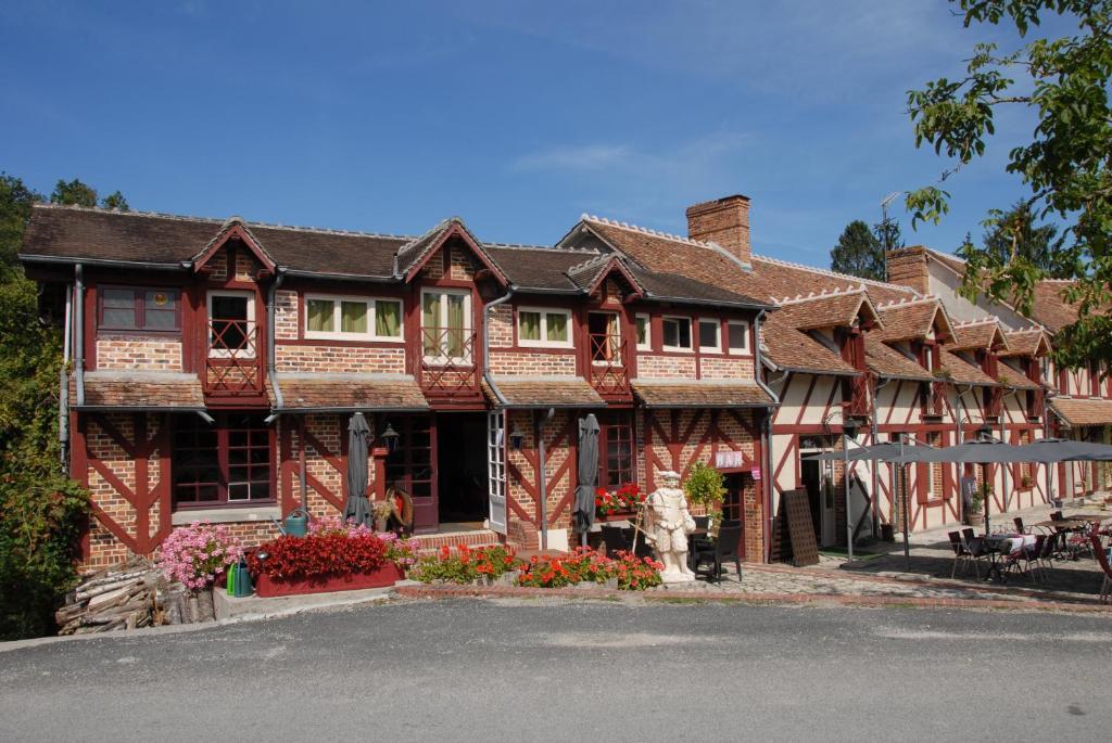 Hotel - Restaurant Le Moulin De Villiers Nouan-le-Fuzelier Bagian luar foto