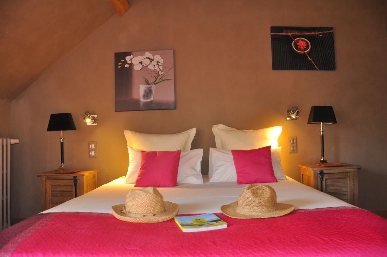 Hotel - Restaurant Le Moulin De Villiers Nouan-le-Fuzelier Bagian luar foto