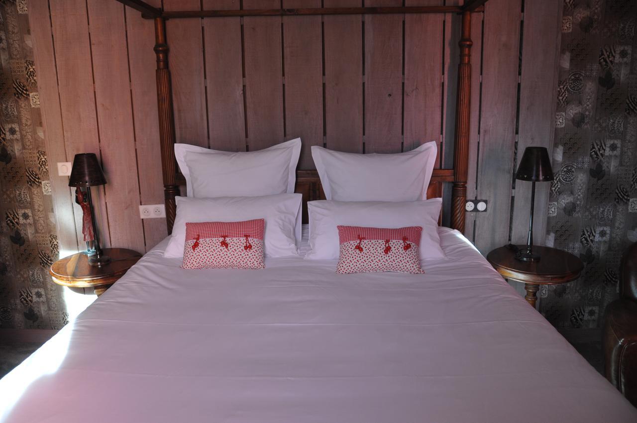 Hotel - Restaurant Le Moulin De Villiers Nouan-le-Fuzelier Bagian luar foto